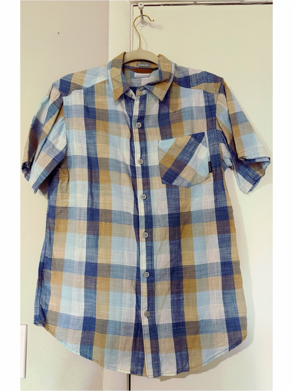 Columbia shirt